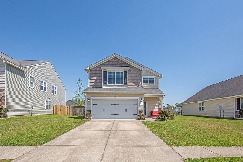 605 Watershed Dr, Goose Creek, SC 29445
