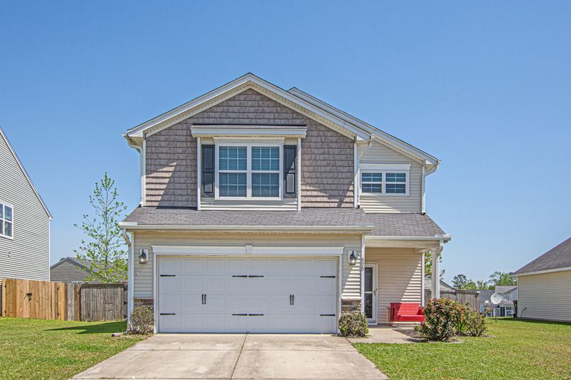 605 Watershed Dr, Goose Creek, SC 29445