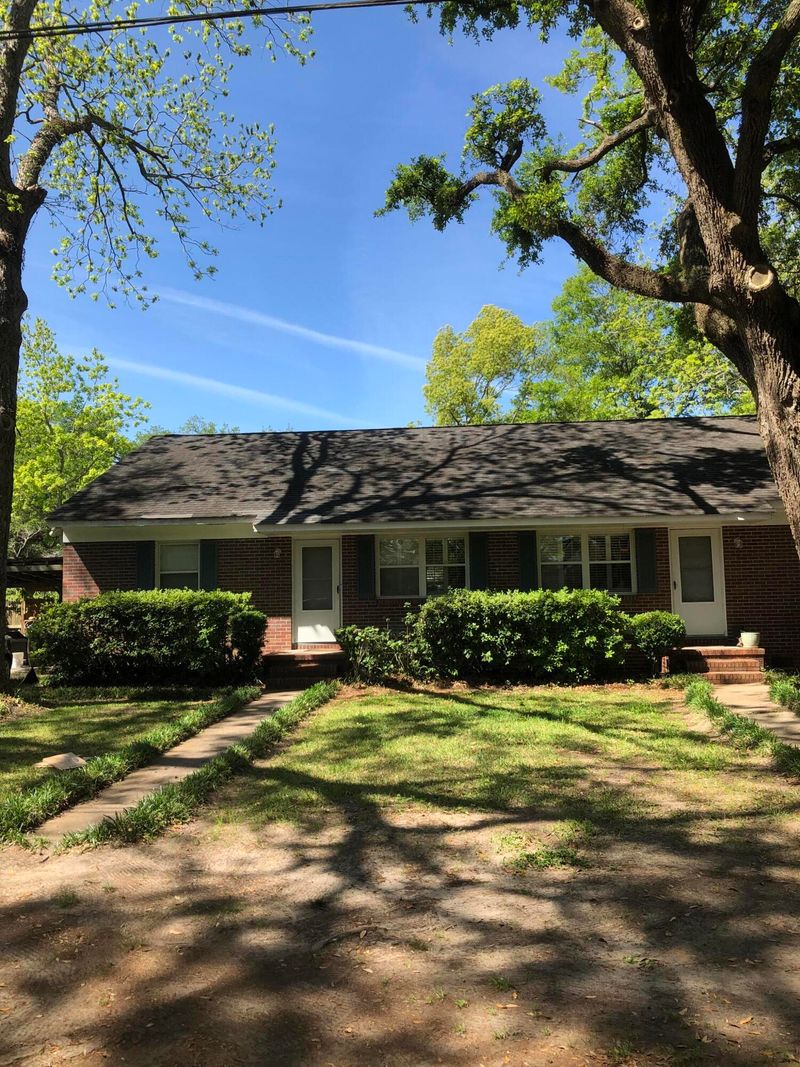 2116 Parkway Dr, Charleston, SC 29412