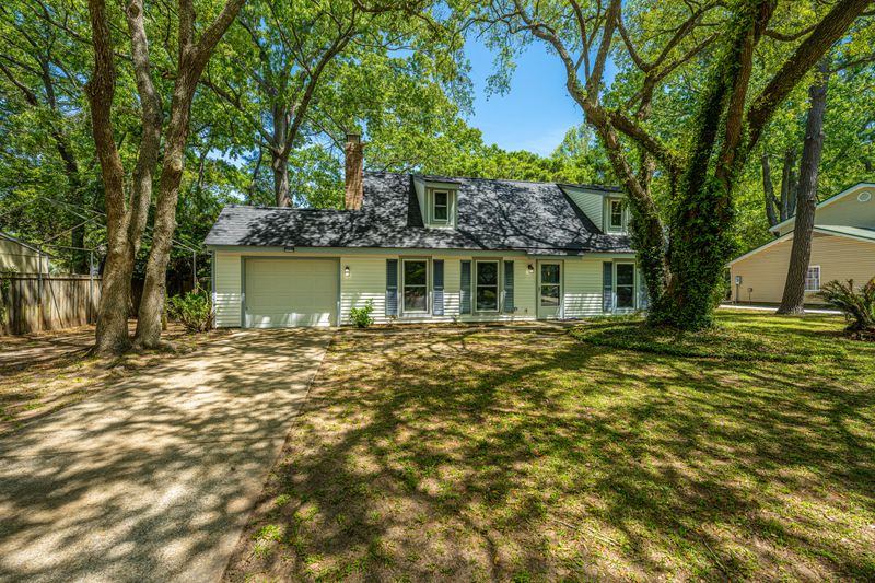 1716 Nantahala Blvd, Mount Pleasant, SC 29464