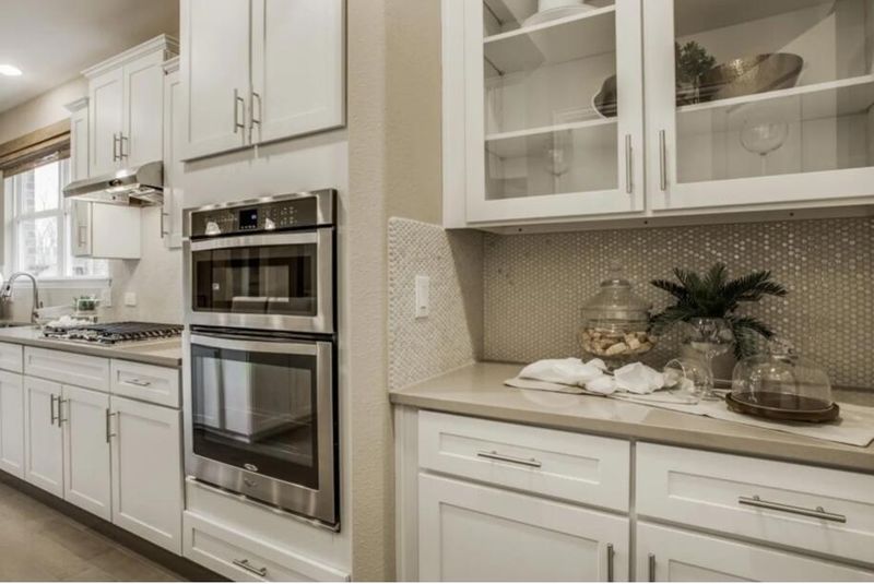 6183 Wilkes Pond Dr, Hollywood, SC 29449
