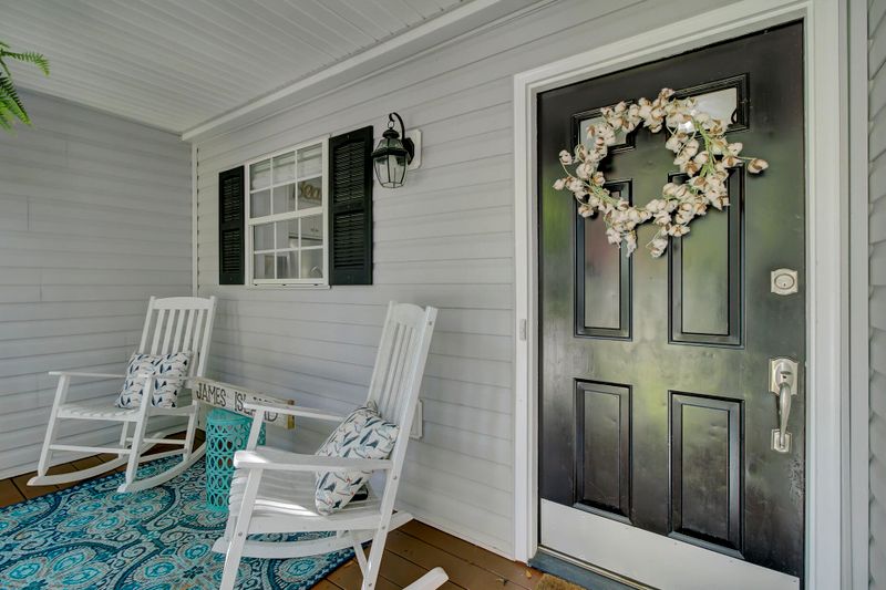 1268 Hampshire Rd, Charleston, SC 29412