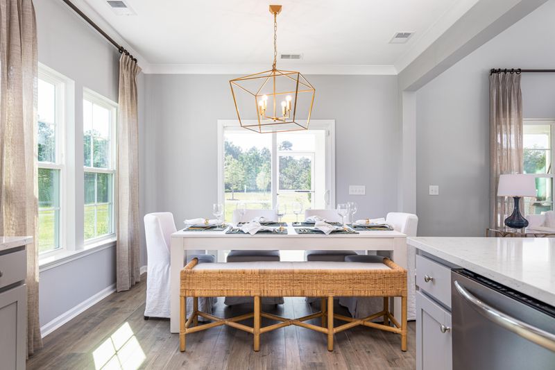 707 Newbury St, Summerville, SC 29486