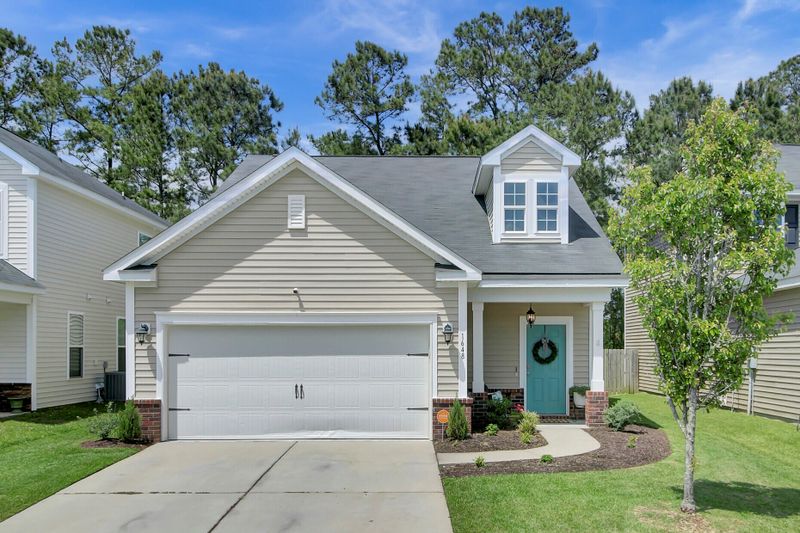 1648 Eider Down Dr, Summerville, SC 29483