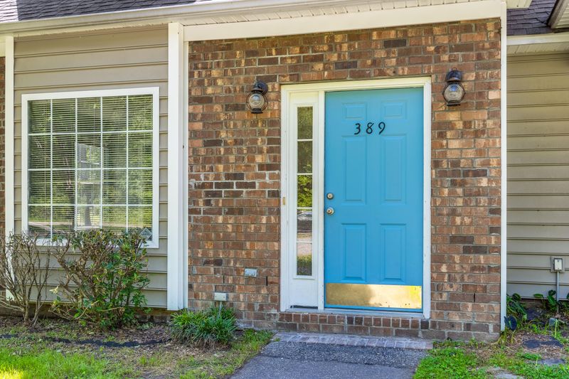 389 Springview Ln, Summerville, SC 29485