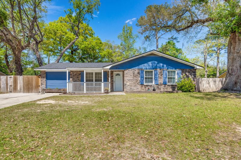 7674 Desmond Ave, North Charleston, SC 29418