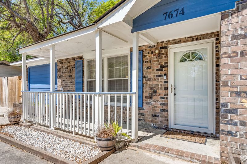 7674 Desmond Ave, North Charleston, SC 29418