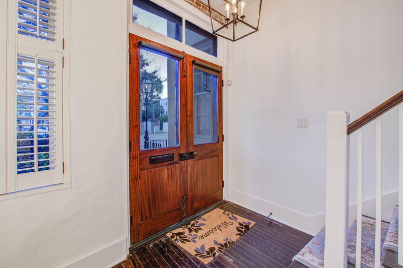 20 S Adgers Wharf, Charleston, SC 29401