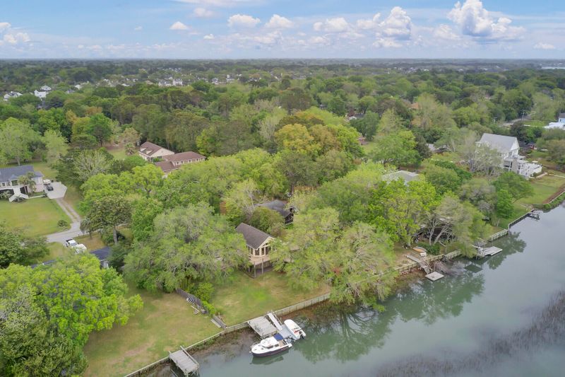 1427 Battalion Dr, Charleston, SC 29412