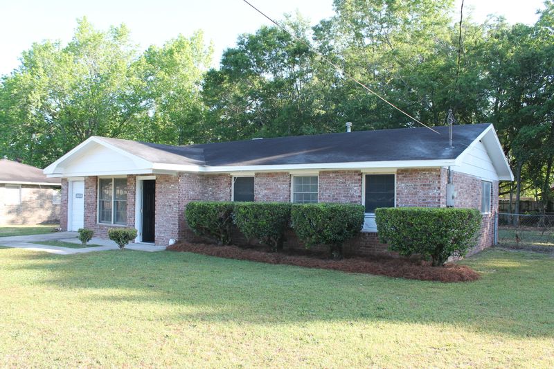 4458 Hardwood St, Ladson, SC 29456