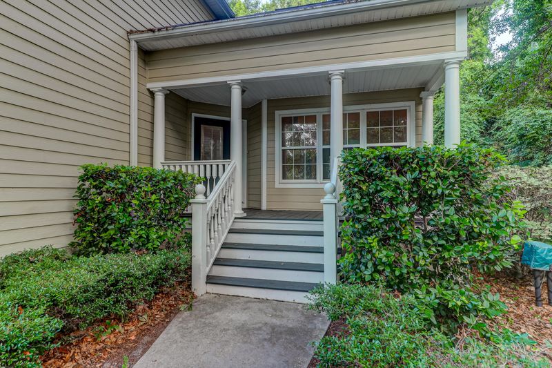 1004 Five Oaks Ct, Charleston, SC 29412