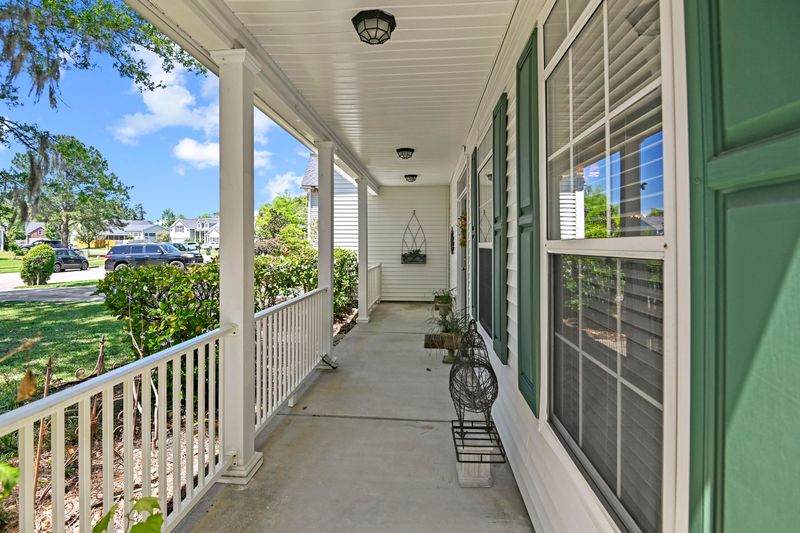 372 Twelve Oaks Dr, Charleston, SC 29414