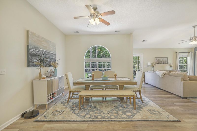 428 Jardinere Walk, Mount Pleasant, SC 29464