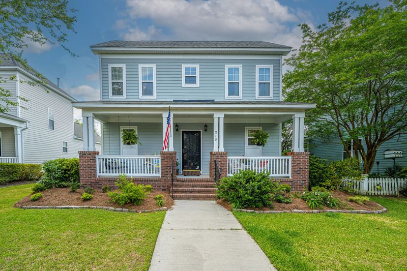 215 Hydrangea St, Summerville, SC 29483