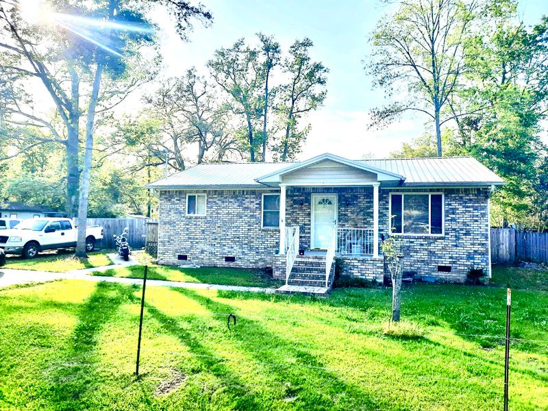 1113 Langdoc St, Moncks Corner, SC 29461