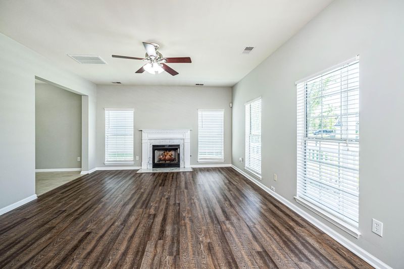 823 Bent Hickory Rd, Charleston, SC 29414