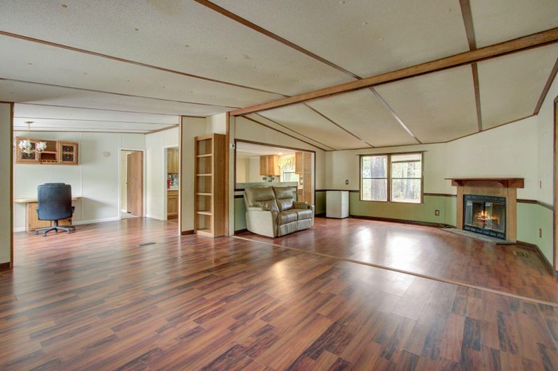 348 Scotch Range Rd, Summerville, SC 29483
