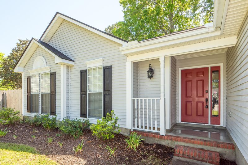 507 Torrington Ct, Goose Creek, SC 29445