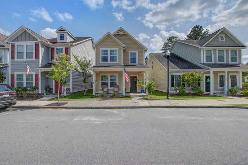 437 Verbena Ave, Summerville, SC 29483