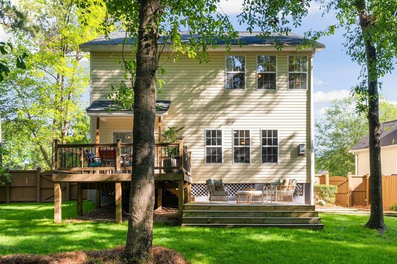 19 Commissioners Ct, Hanahan, SC 29410