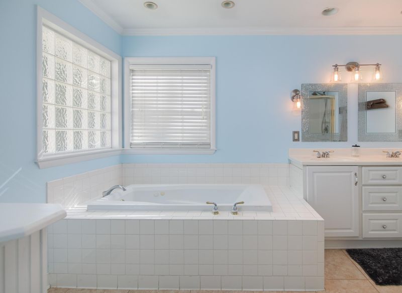 624 Constant Dr, Charleston, SC 29412