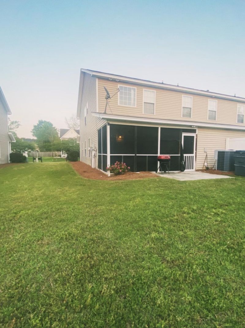 8835 Jenny Lind St, North Charleston, SC 29406