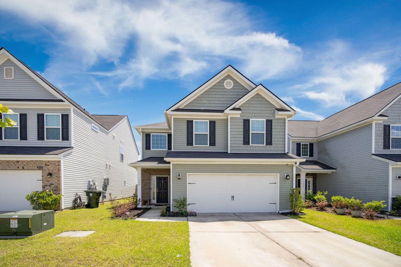 770 Redbud Ln, Summerville, SC 29486