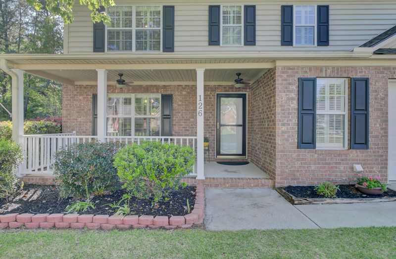 126 Guildford Dr, Goose Creek, SC 29445