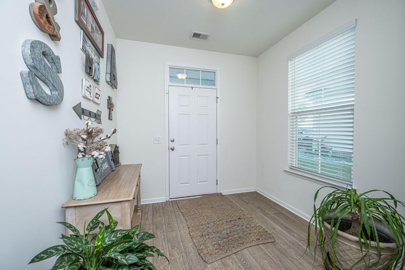 1353 Hermitage Ln, Ladson, SC 29456