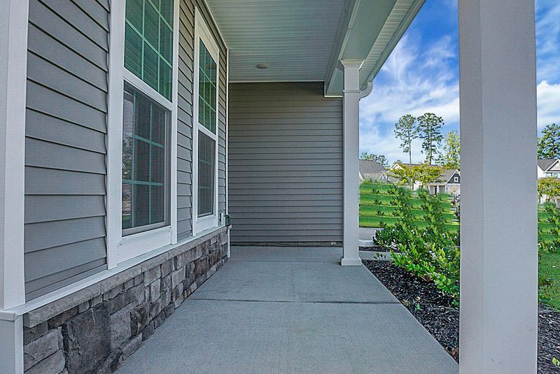421 Brookgreen Dr, Moncks Corner, SC 29461
