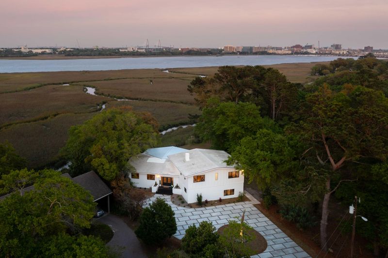 847 Colony Dr, Charleston, SC 29407