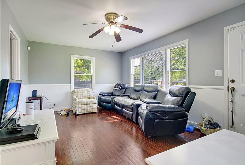 303 Anne St, Goose Creek, SC 29445