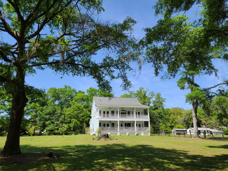 3719 Maybank Hw, Johns Island, SC 29455
