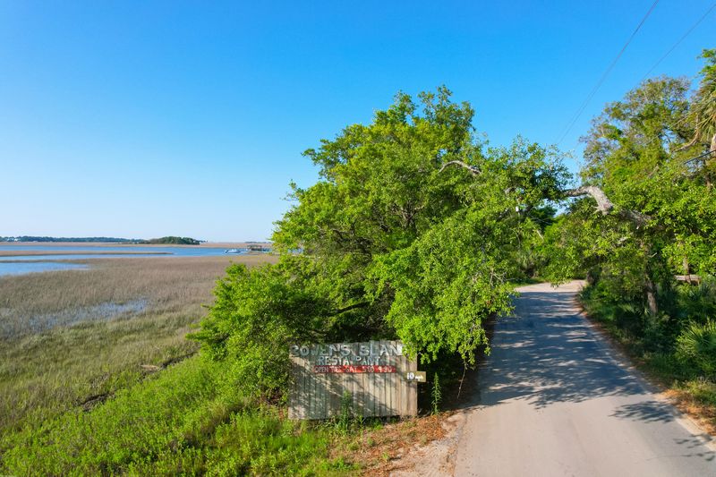 1902 Bowens Island Rd, Charleston, SC 29412