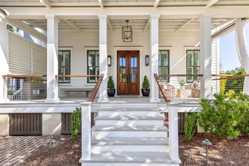 1703 Paradise Lake Dr, Mount Pleasant, SC 29464