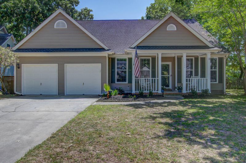 1230 Spoon Ct, Mount Pleasant, SC 29466
