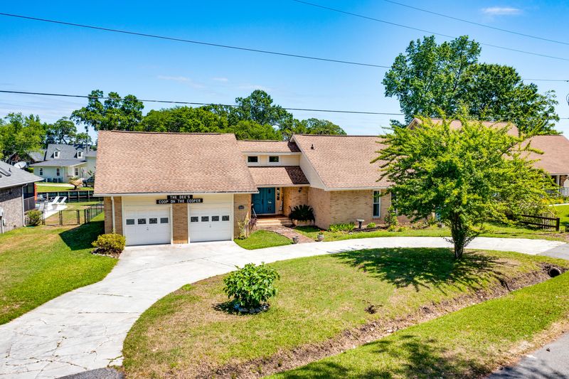 1805 Pintail Rd, Moncks Corner, SC 29461