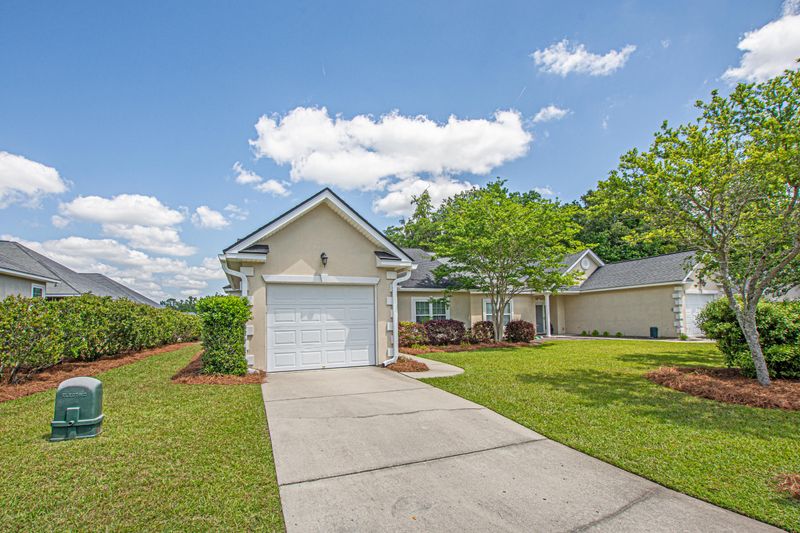 9138 Woodcreek Ct, North Charleston, SC 29406