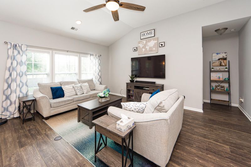 66 Pavilion St, Summerville, SC 29483