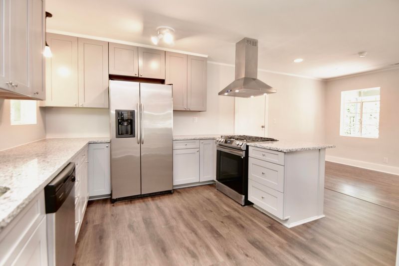 4504 Overbrook Ave, North Charleston, SC 29405
