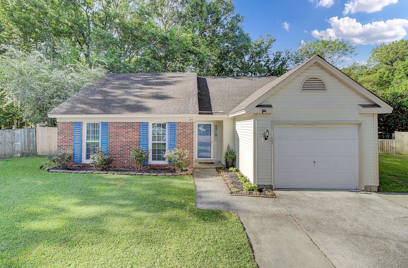 109 Ceinwein Ct, Goose Creek, SC 29445