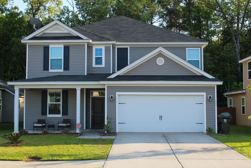 221 Secretariat Dr, Moncks Corner, SC 29461