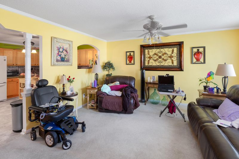111 Tyron Rd, Summerville, SC 29483