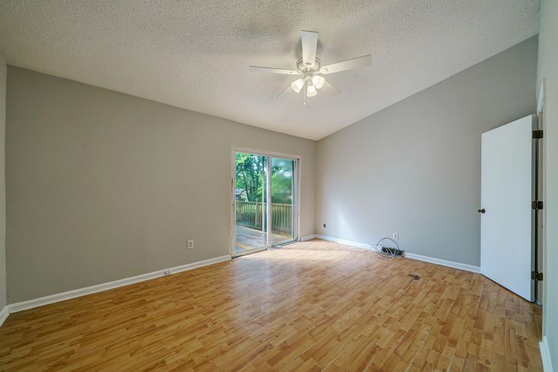 4733 Mimosa St, North Charleston, SC 29405