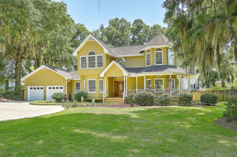 3910 Gift Blvd, Johns Island, SC 29455