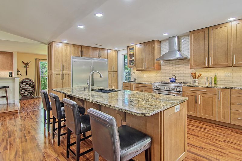 505 Upland Pl, Mount Pleasant, SC 29464