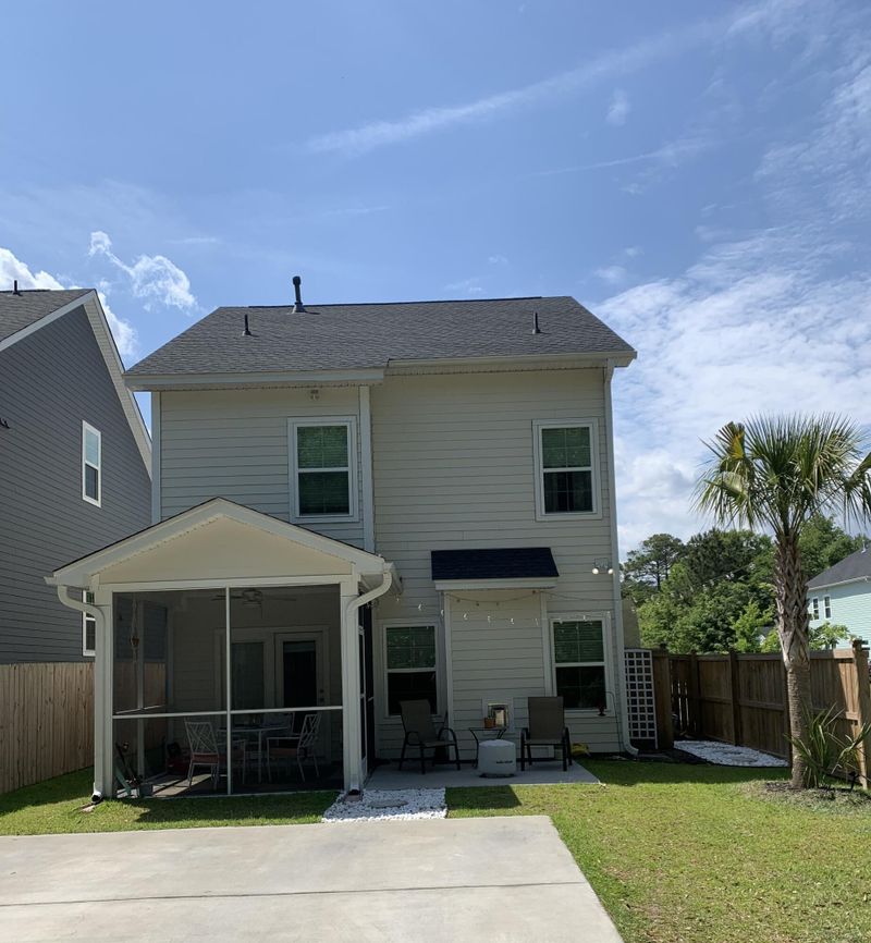 1682 Emmets Rd, Johns Island, SC 29455