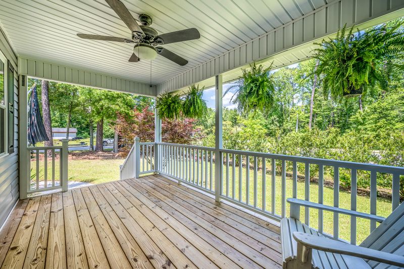1085 Brownswood Rd, Johns Island, SC 29455