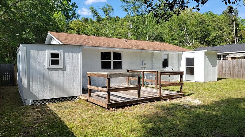 303 Tupperway Dr, Summerville, SC 29483