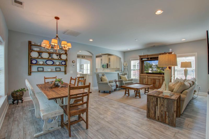 1691 Valley Oak Rd, Johns Island, SC 29455